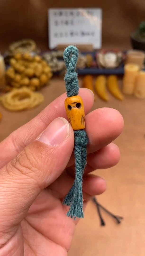 【闪购商品】牛骨其他P172-绿绳侧挂