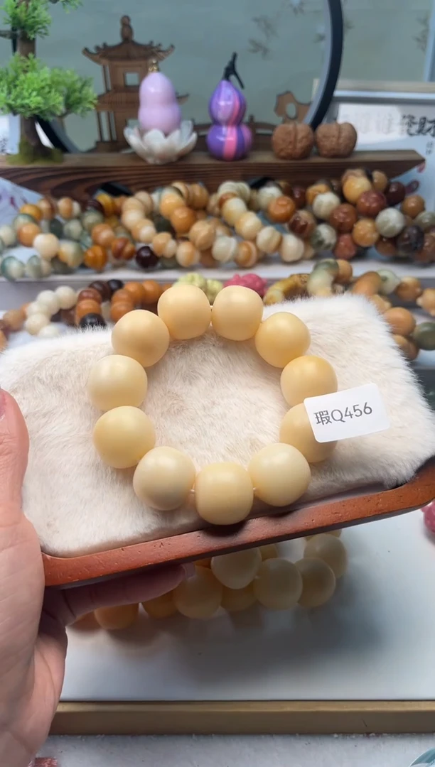 【闪购商品】菩提根/象牙果手串24mm瑕桶珠一串q456