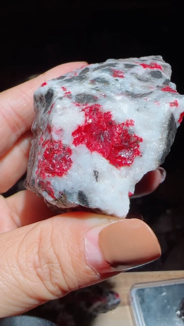 天然辰砂朱砂毛料3