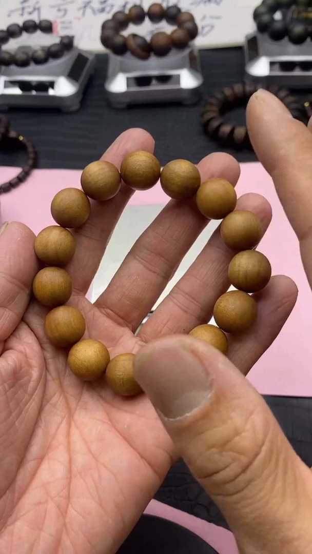 【闪购商品】木制文沉福利款手串