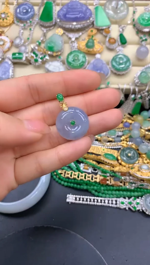 【闪购商品】翡翠颈饰18K金镶嵌102-中国好珍宝