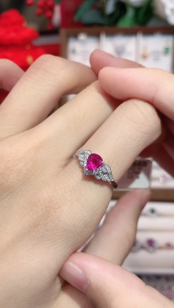 18K金镶嵌戒指碧玺0.63ct/天然宝石/七天无理由