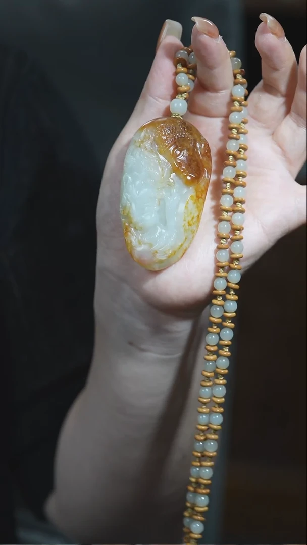 颈饰未镶嵌和田玉一念之间
