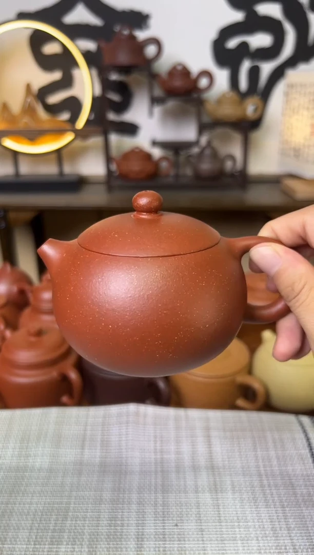 茶壶段泥红降坡西施壶260CC-甘来兵