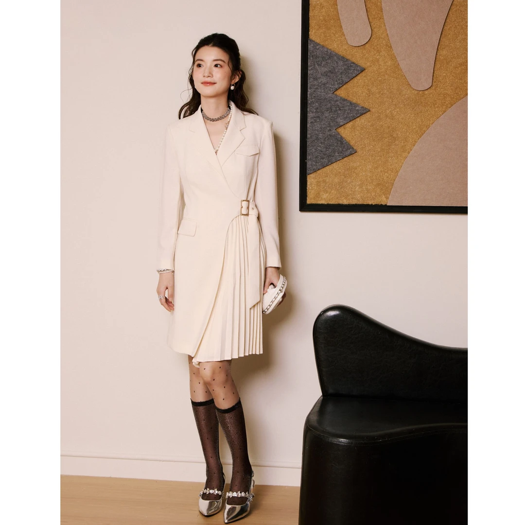 【她翼】春季连衣裙气质白色女士翻领AH4242361138