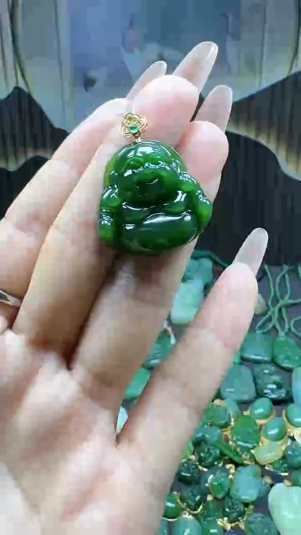 【闪购商品】和田玉挂件18K金镶嵌1