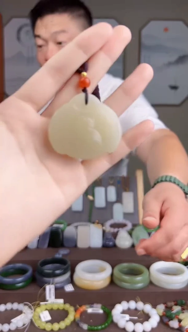 和田玉未镶嵌颈饰多样性发货 拍一单发一个