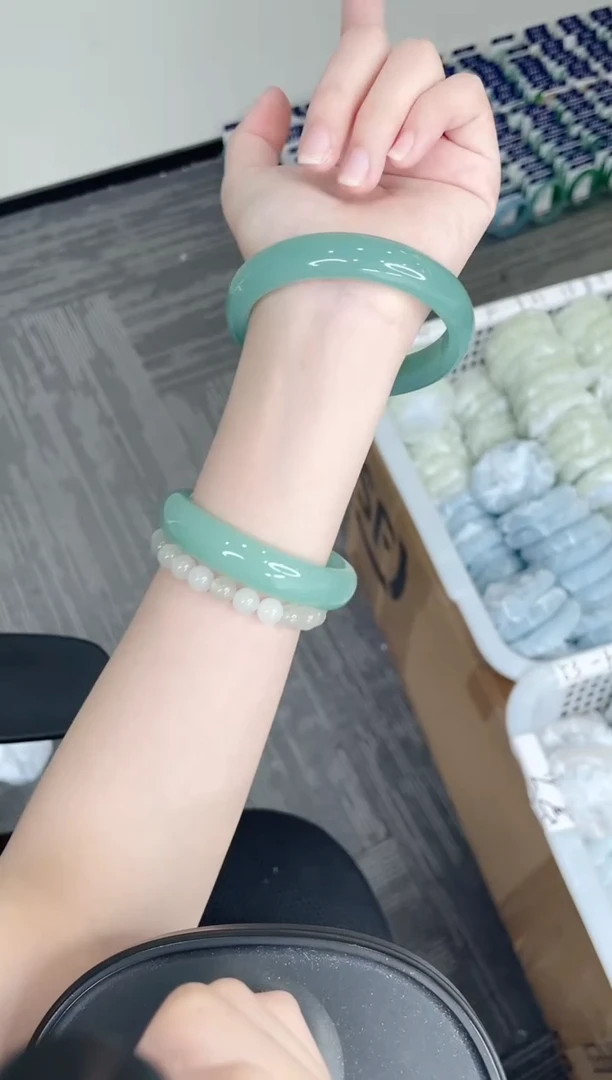 石英质玉手镯未镶嵌314-65