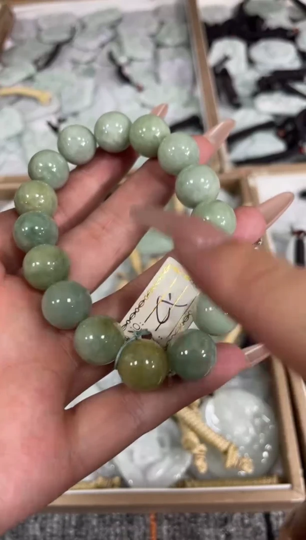 颈饰未镶嵌翡翠天然A货翡翠随机发一件93