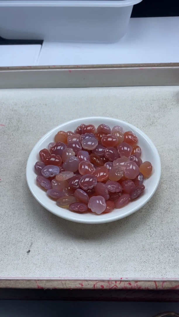 【闪购商品】玛瑙/玉髓颈饰未镶嵌x364盐源如意*1个