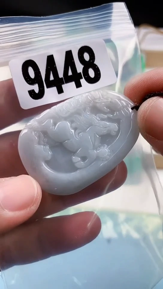 【闪购商品】翡翠挂件未镶嵌天然翡翠吊坠挂件