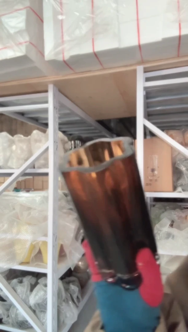 242直播玻璃花瓶