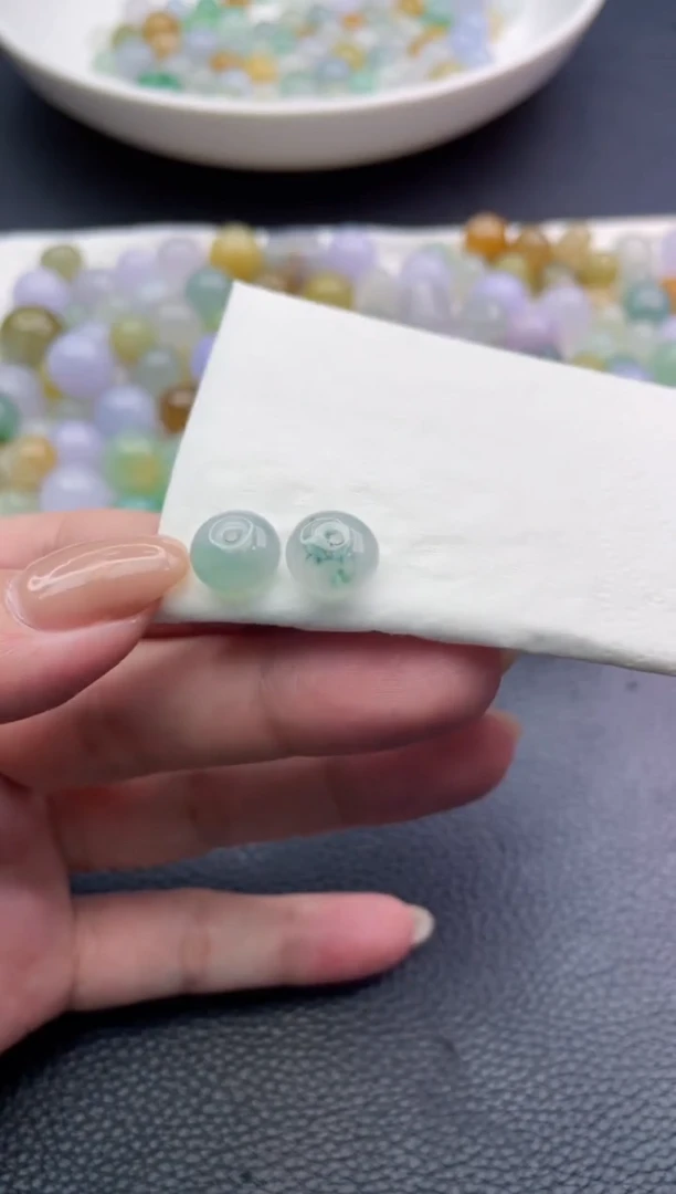 未镶嵌定制翡翠芥*丝珠子