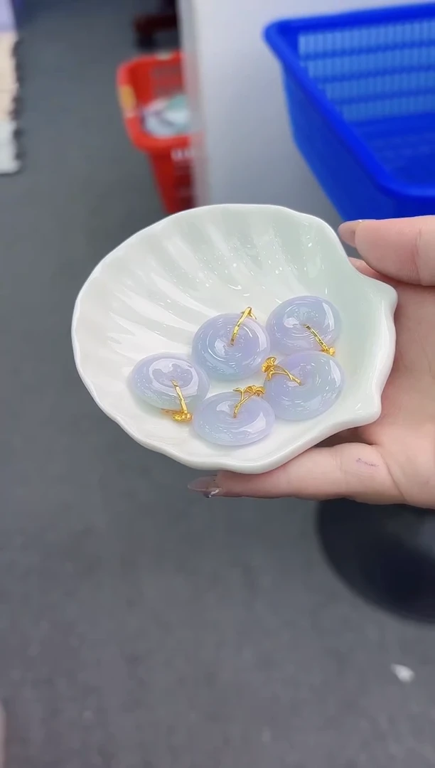 【闪购商品】翡翠颈饰18K金镶嵌多样性发其一