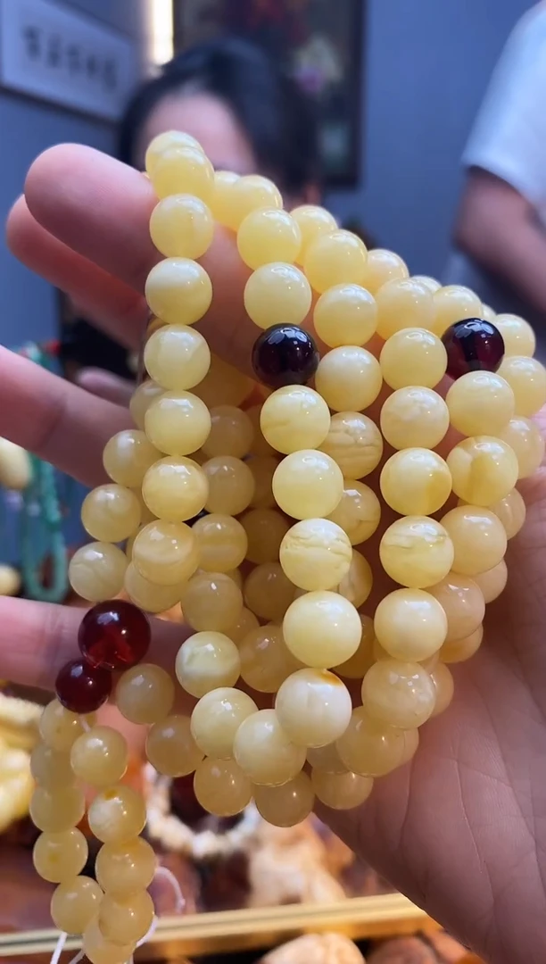 未镶嵌颈饰琥珀项链