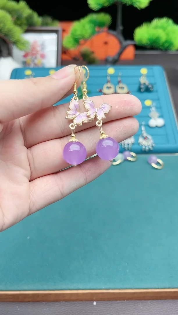 【闪购商品】玛瑙/玉髓耳钉银S925镶嵌新款紫珠蝴蝶