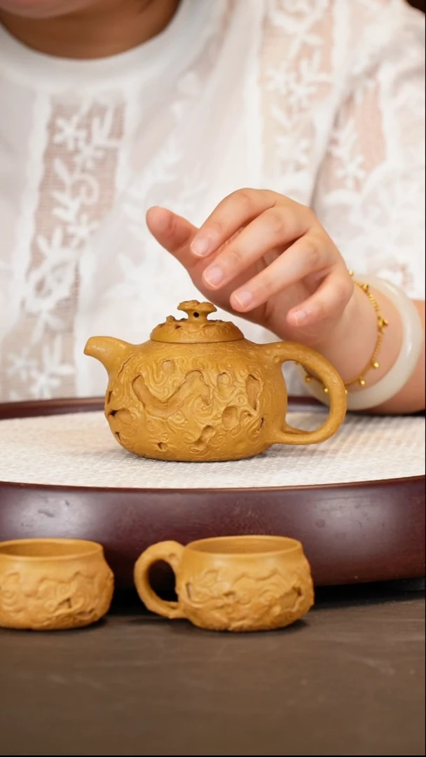 茶壶紫砂【毛阿明】黄金段供春套组 200CC