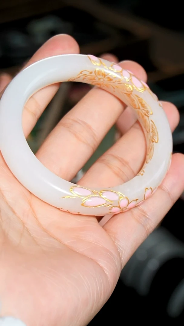 和田玉手镯未镶嵌007  54圈口