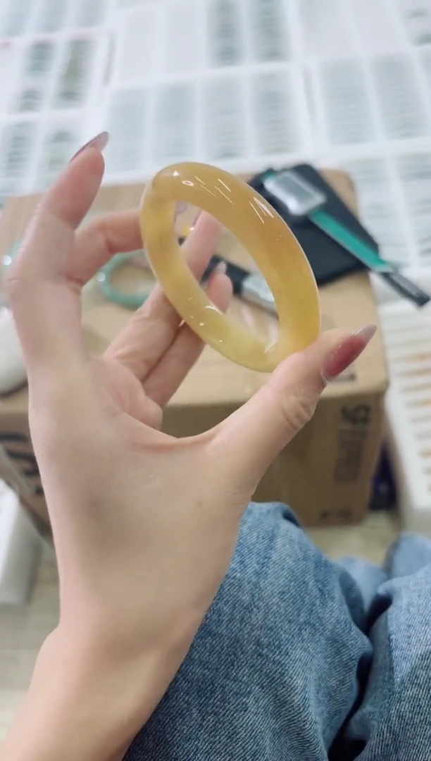 未镶嵌手镯石英质玉177-53HU