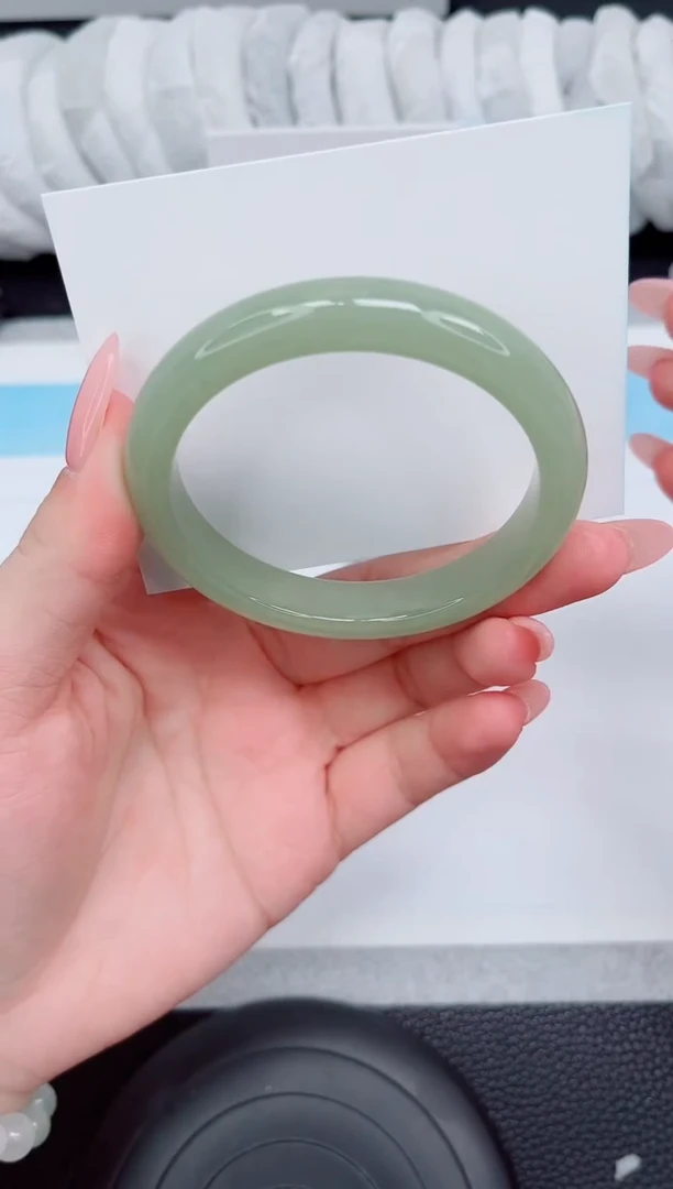 石英质玉手镯未镶嵌26-56.9