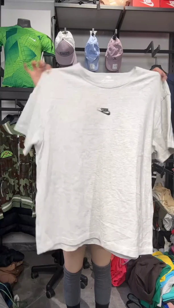 1036 编码 耐克卫衣服饰过款为准 尺码  2X