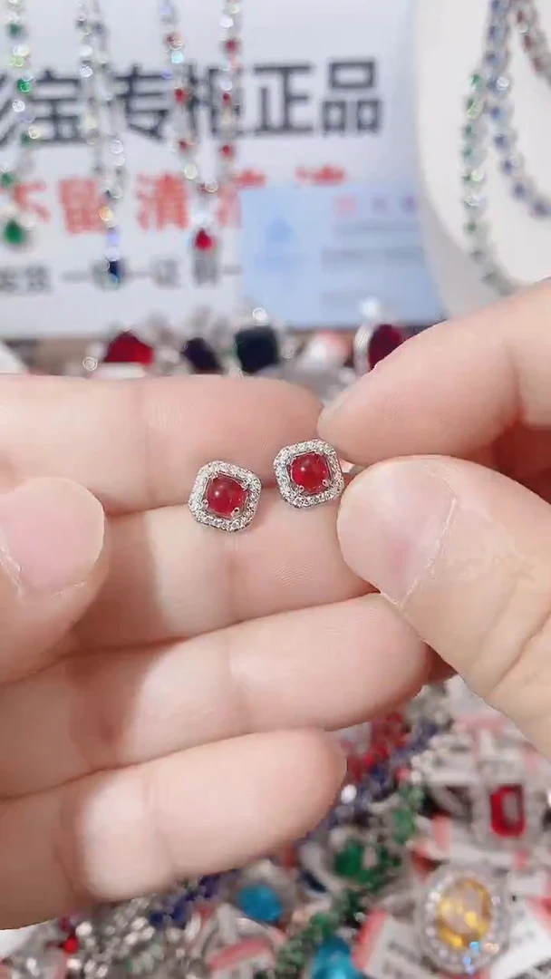 未镶嵌耳饰红宝石