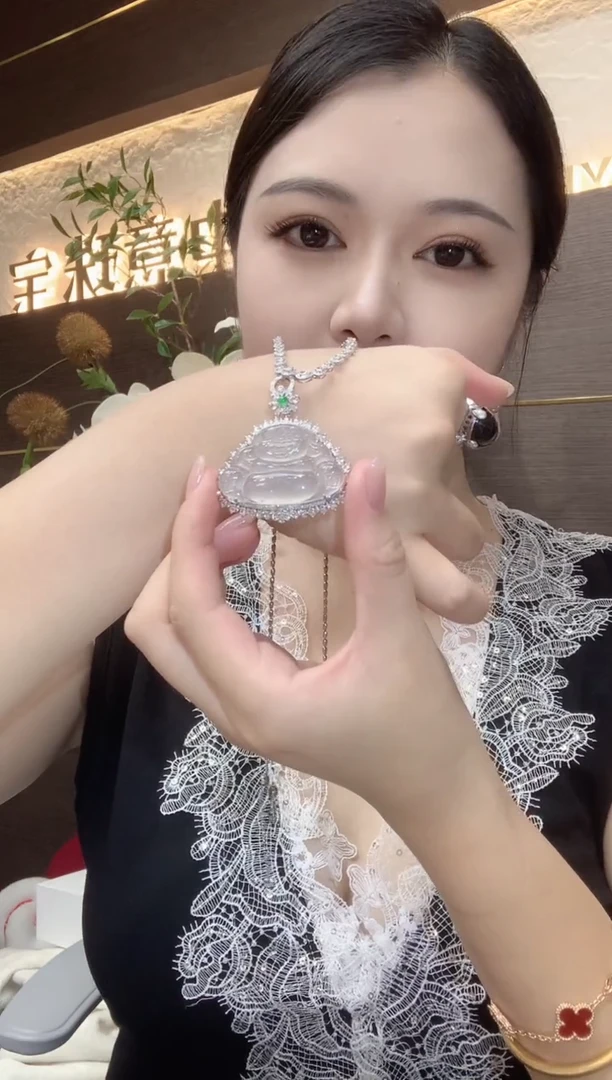 吊坠(不含链)18K金镶嵌翡翠A44