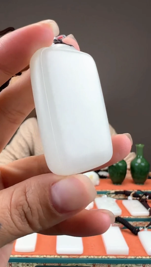 【闪购商品】和田玉颈饰未镶嵌1