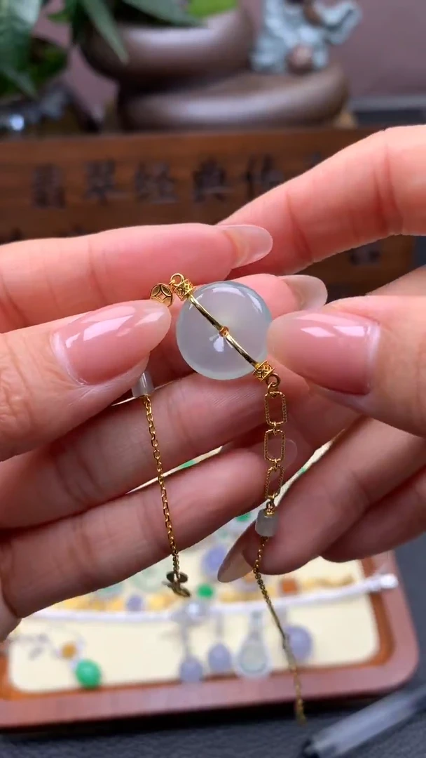 【闪购商品】翡翠手链18K金镶嵌手链