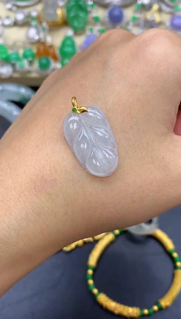 颈饰18K金镶嵌翡翠122-中国好珍宝