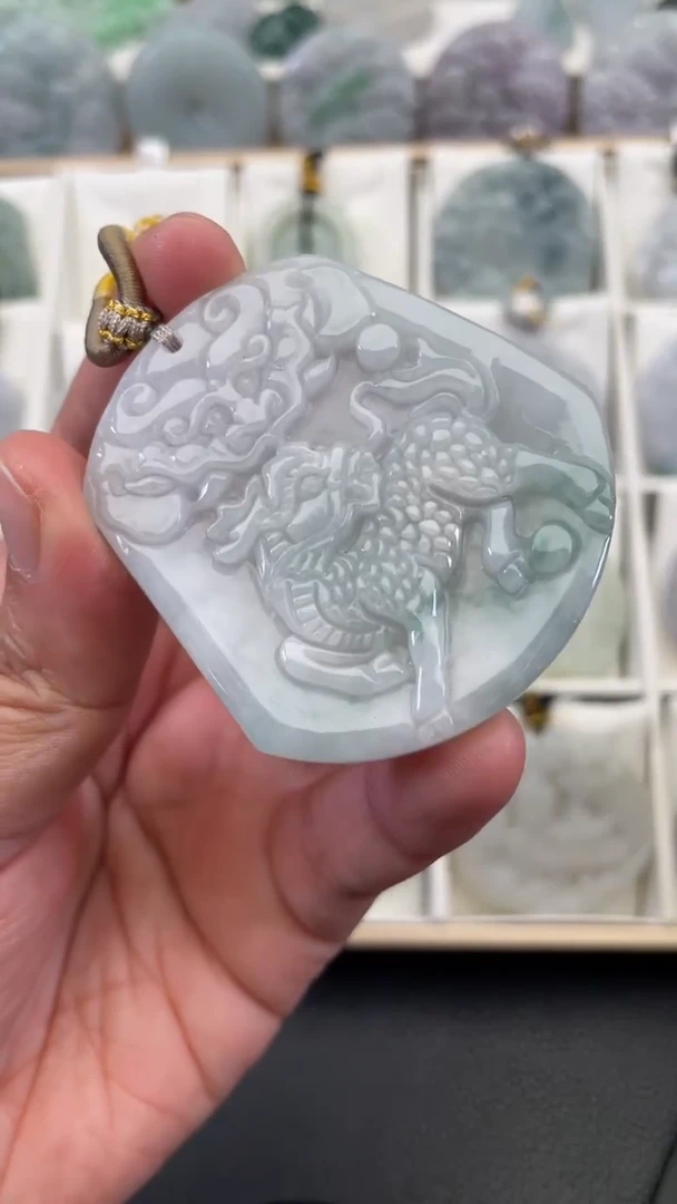 颈饰未镶嵌翡翠天然缅甸翡翠A货224