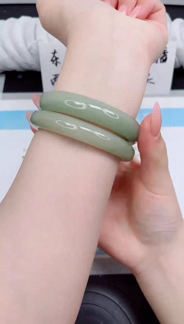 石英质玉手镯未镶嵌96-63.2