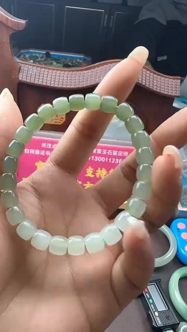 未镶嵌手串和田玉和田玉直切手串  渐变