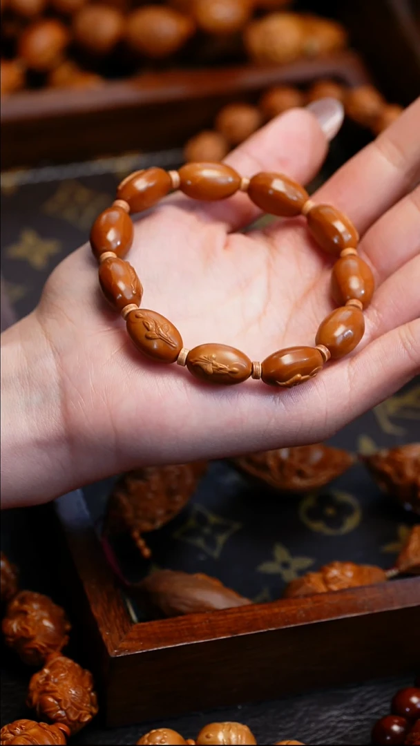 【闪购商品】橄榄核吊坠苏工橄榄核