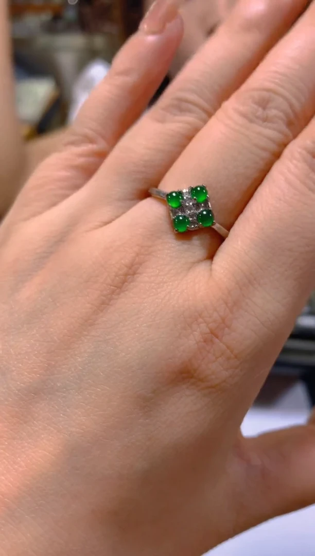 未镶嵌戒指翡翠多样性发一