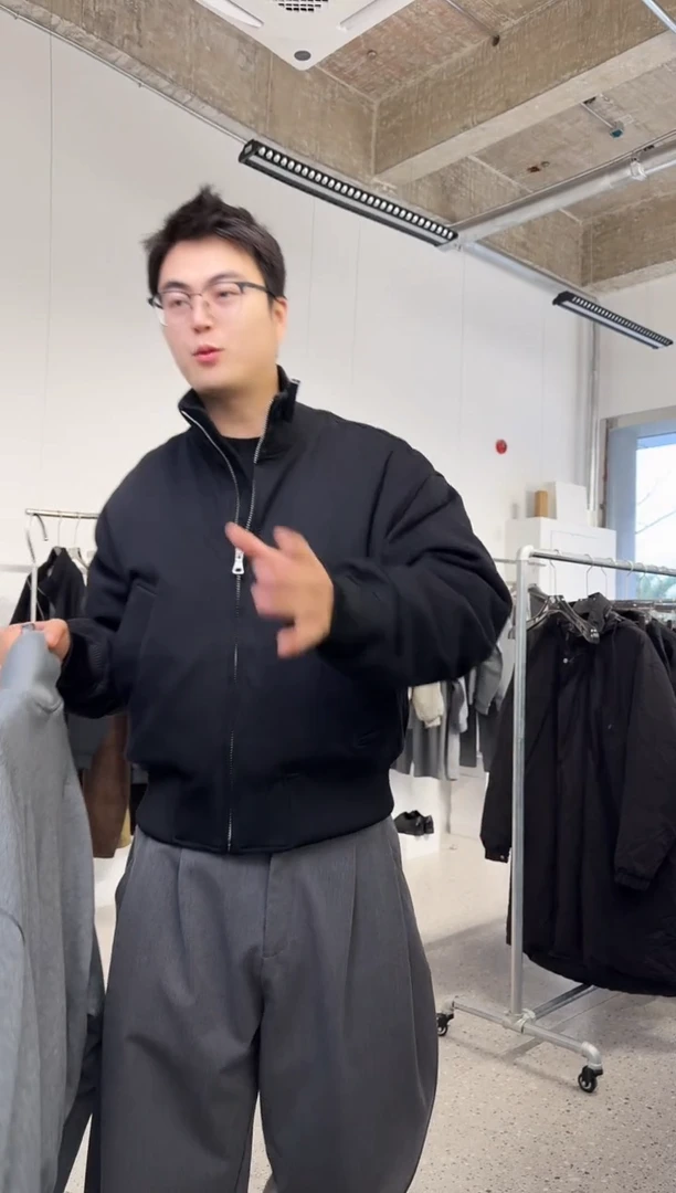 老张直播外穿外套黑色和灰色