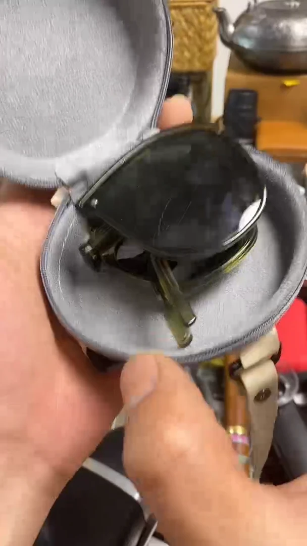 瓷片闪购商品，如图所示