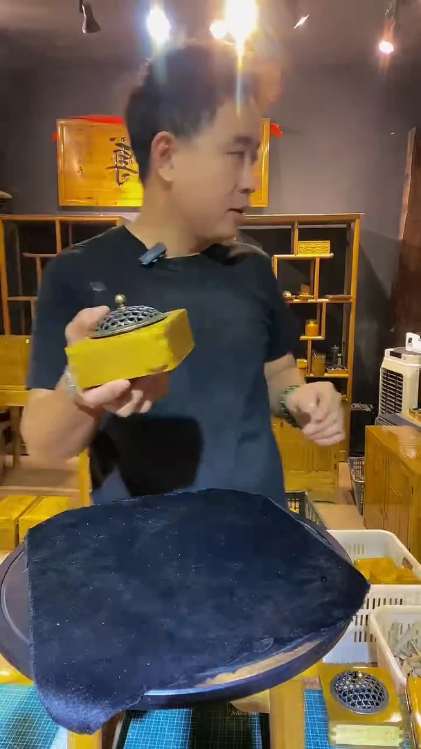 木金丝楠木制品， 香炉