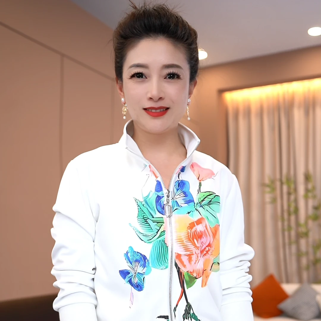 【QJ】新款简约彩花绿叶休闲显瘦立领气质减龄长袖运动套装2517032