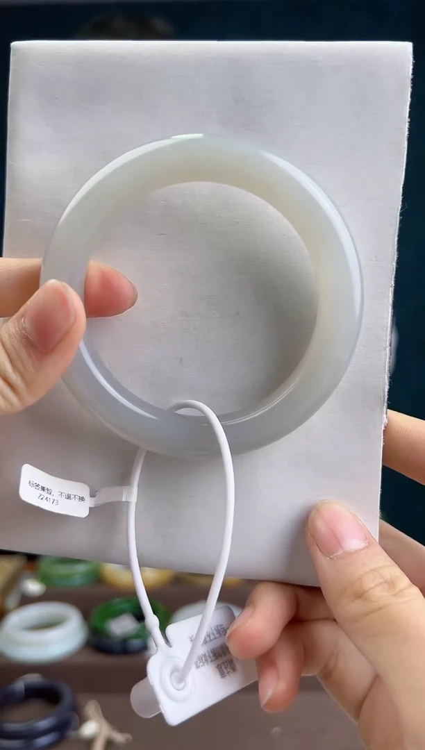 【闪购商品】和田玉手镯未镶嵌多样性发货 拍一单发一个57