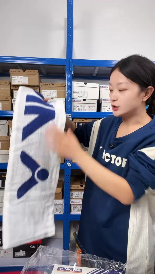 549号清仓衣服，不退不换！毛巾