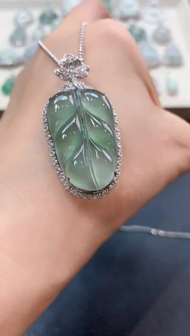 翡翠18K金镶嵌吊坠(不含链)b88母亲节礼物