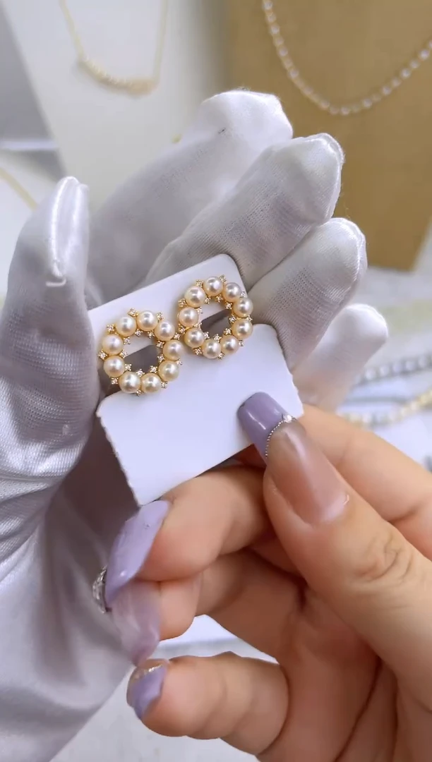 银S925镶嵌耳钉海水珍珠多样性发其一