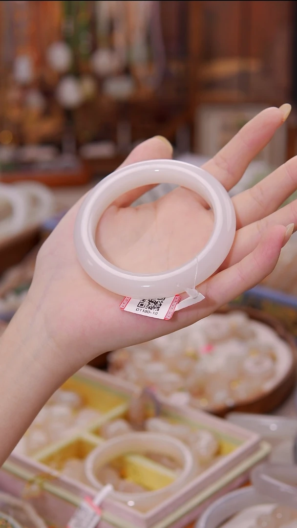 未镶嵌手镯和田玉手镯  D1180-10