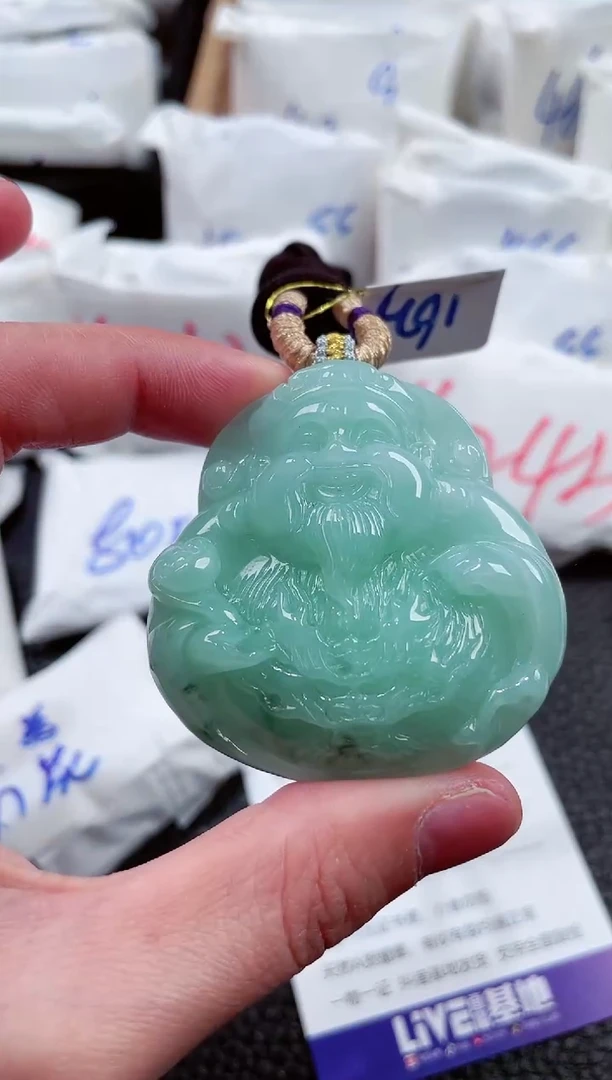 【闪购商品】翡翠颈饰未镶嵌00006529