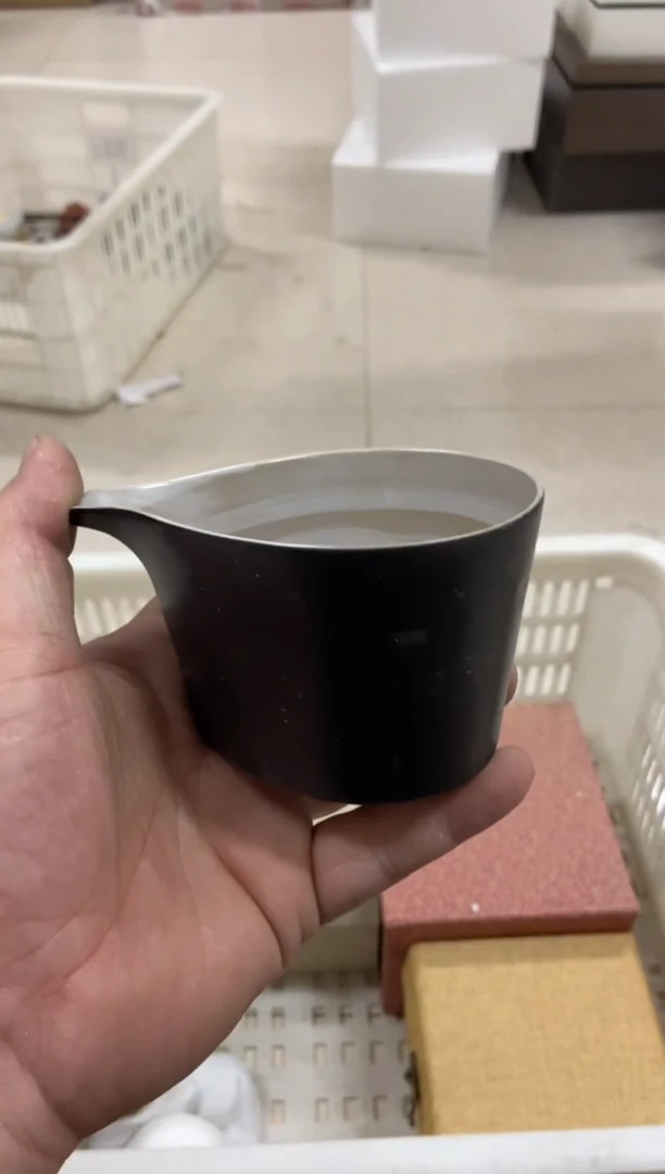 杯无运费险有瑕疵的摄影的产品有使用过的痕迹有点脏介意勿拍
