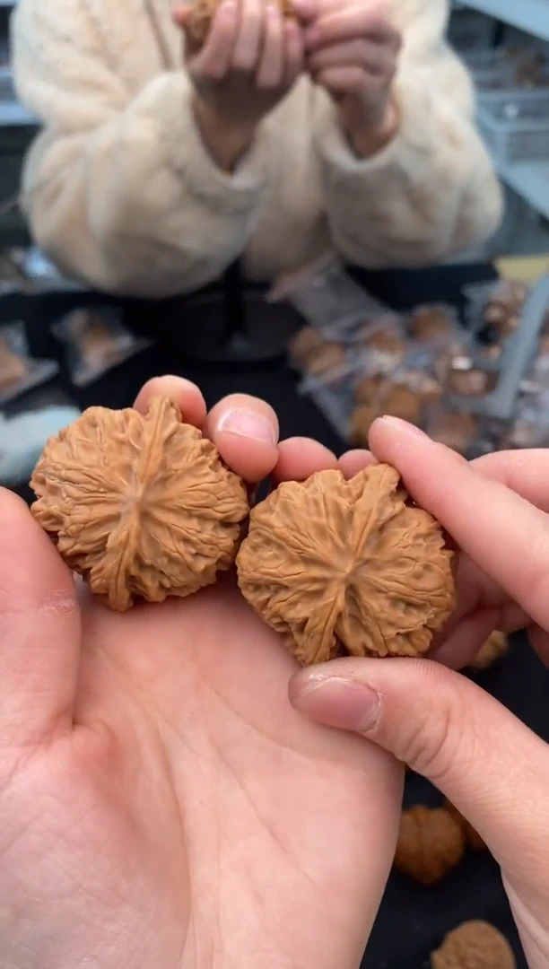 【闪购商品】文玩核桃把件苹果园41-t276