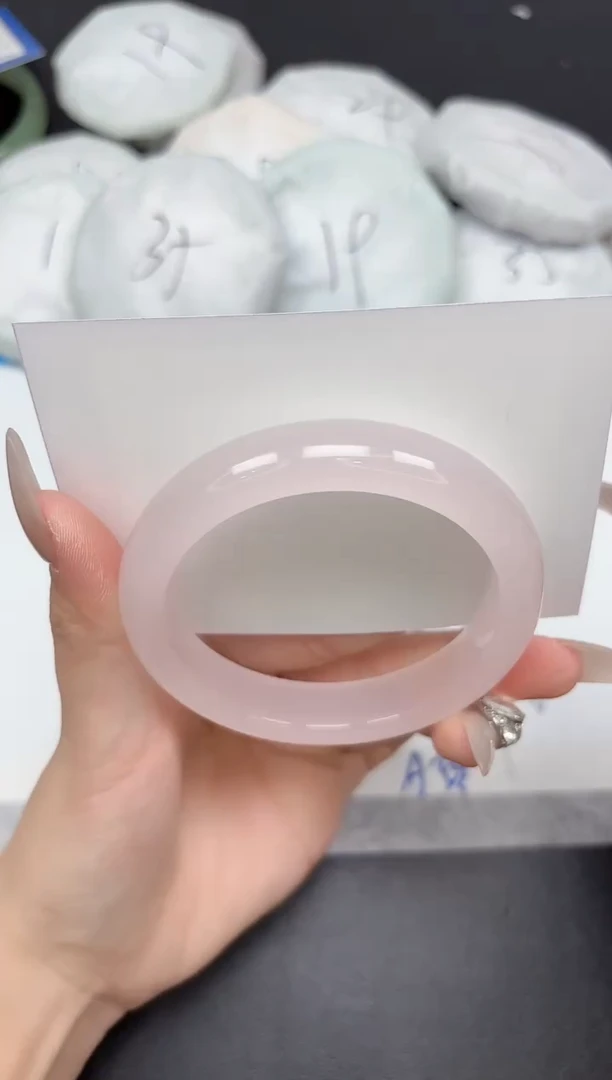 未镶嵌手镯石英质玉388-61.5