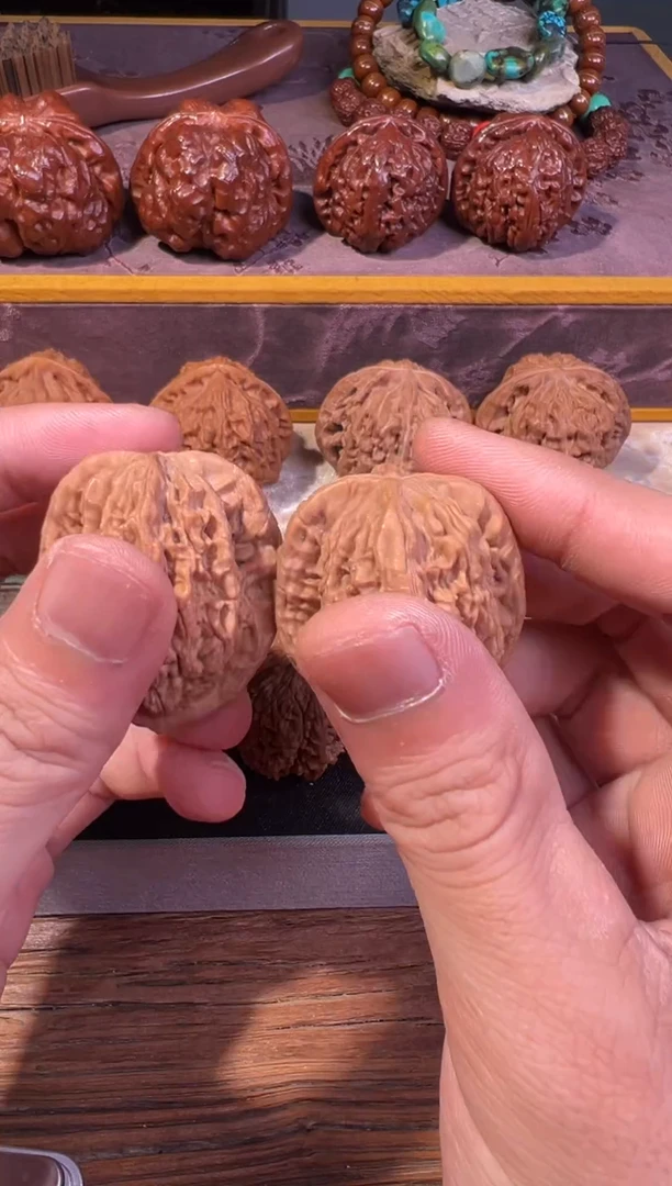 把件文玩核桃虎头文玩核桃