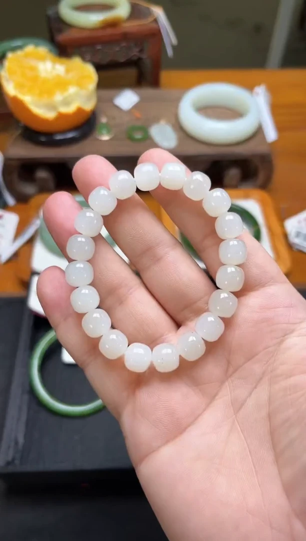 未镶嵌手串和田玉卡10新疆黑山 老型 多样性发一